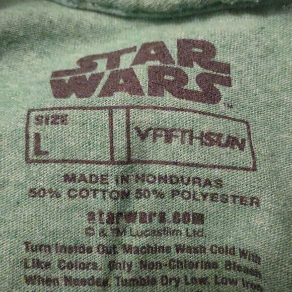 Star Wars Yoda Santa Green Red‎ T-shirt Size L The Season To Be Jolly It Is - Picture 4 of 6
